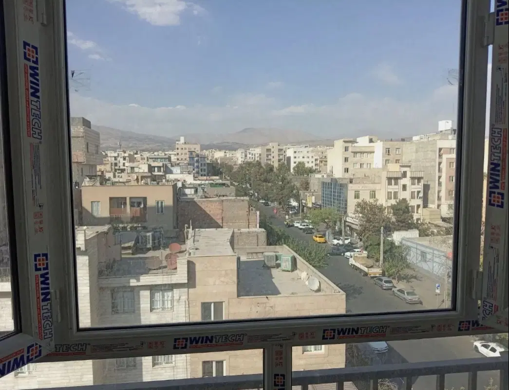 ۱۵واحدموقعیت اداری فروش یکجا خ فرجام