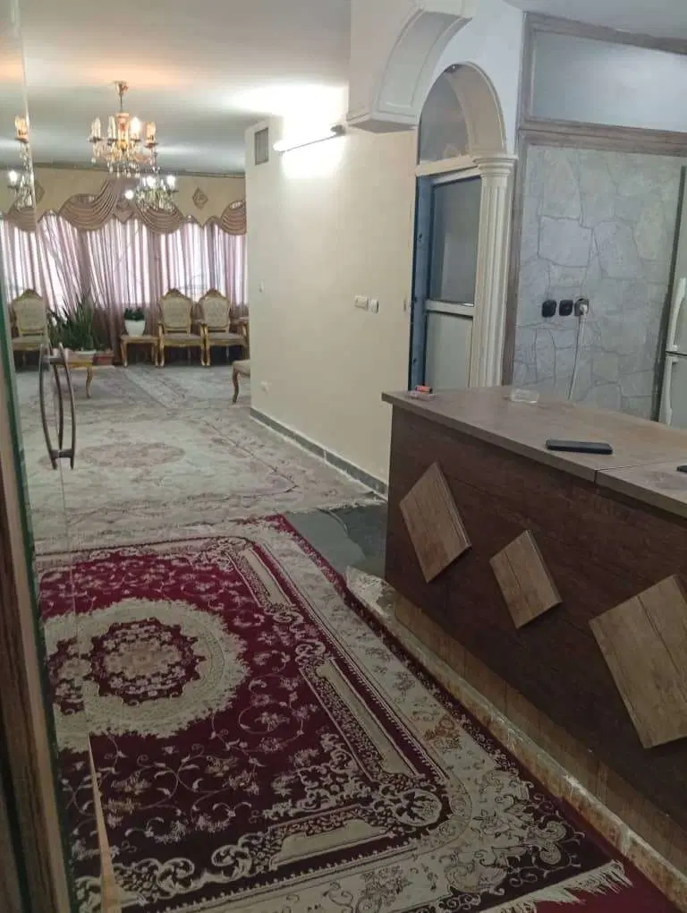 70 متری بیست متری سینا یک خوابه