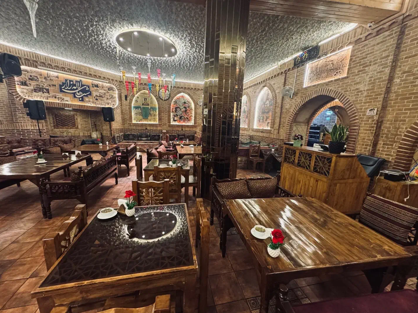 ۳۵۰متر کافه رستوران سفره خانه با جواز ایثار ولوازم