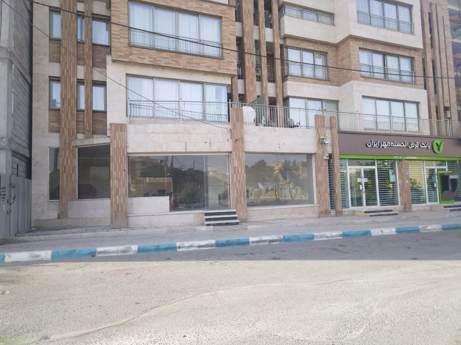 مغازه 115 متری تجاری معاوضه با آپارتمان یا ماشین