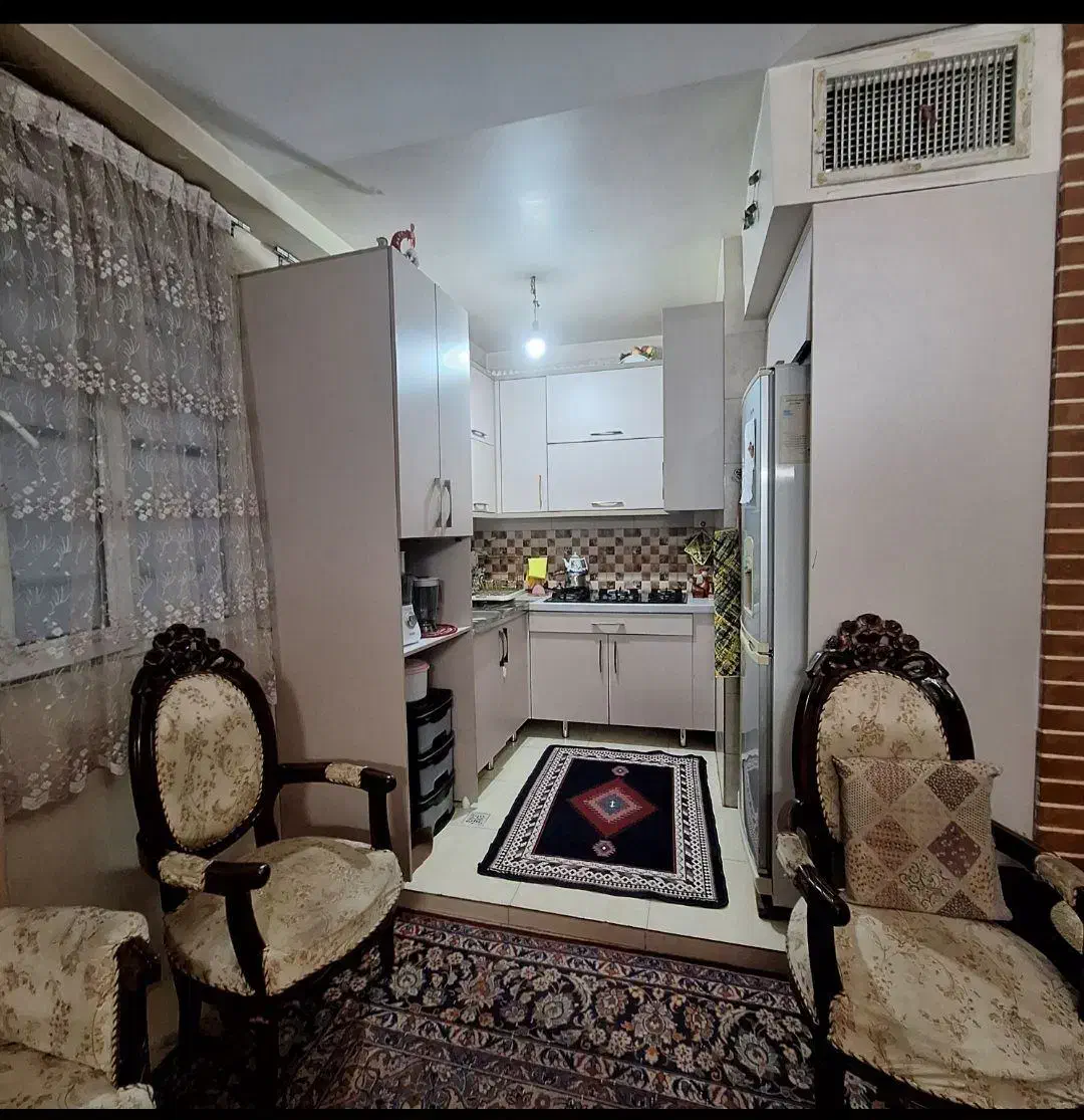واحد ۵۰ متری _ آسانسور دار _ فول بازسازی