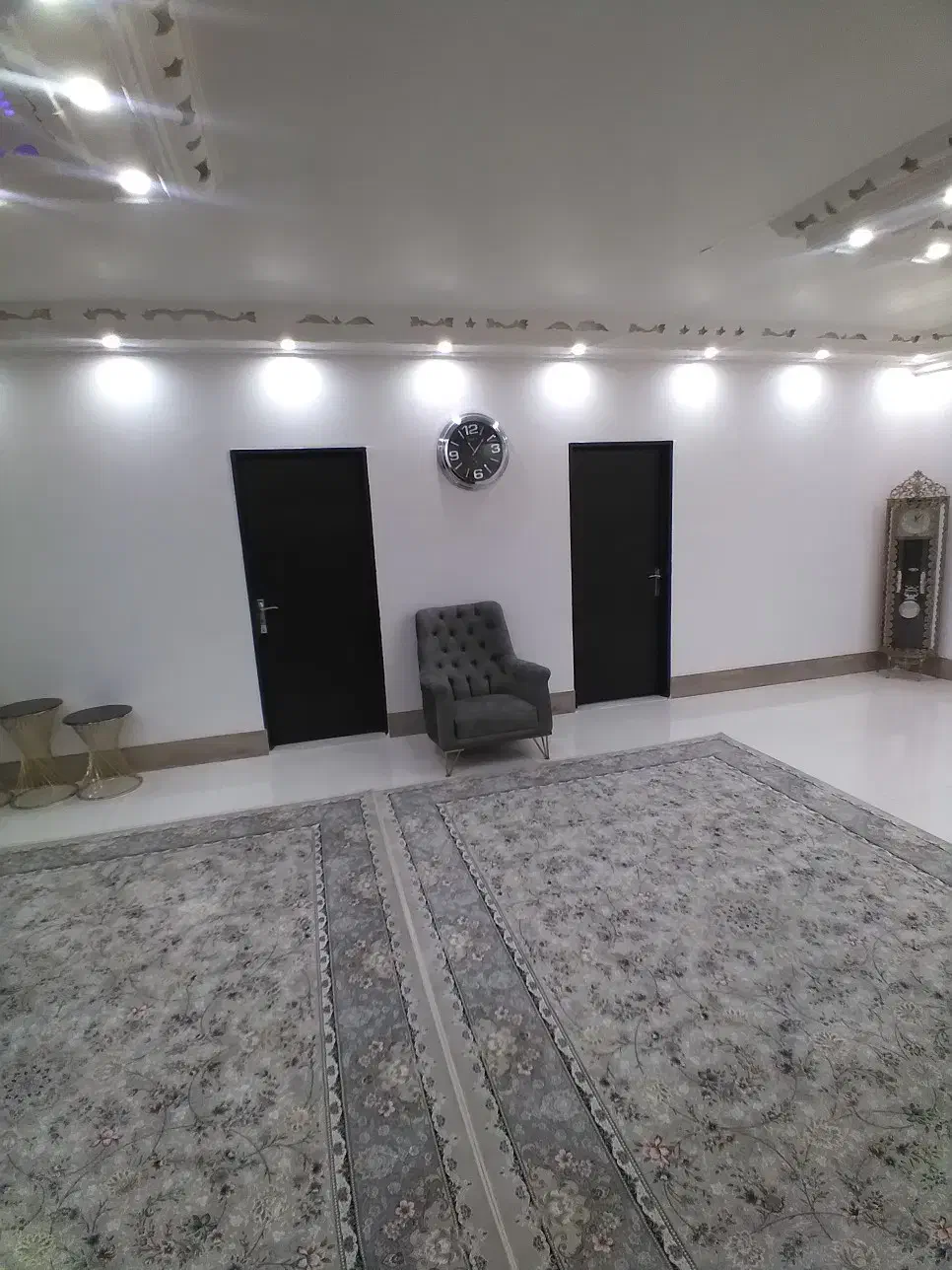 آپارتمان طبقه اول و دوم