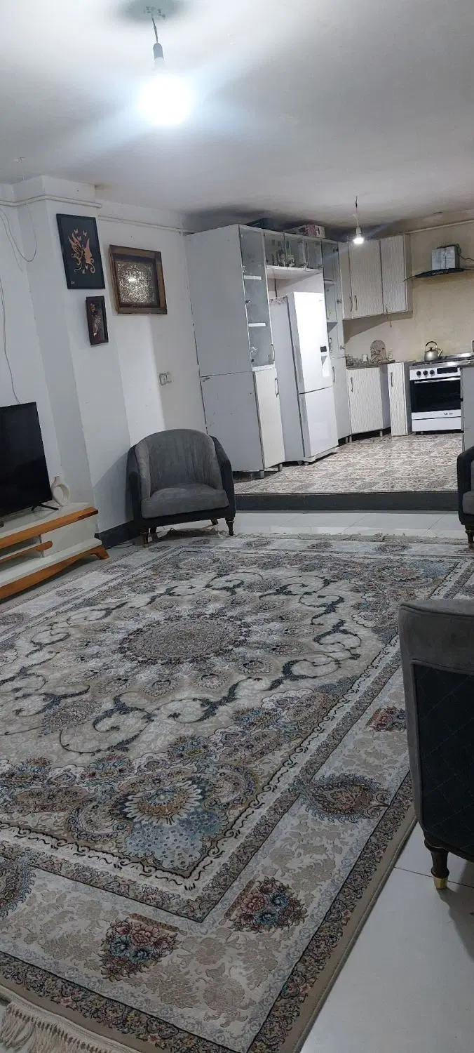 اجاره خانه همکف با حیاط مجزا خیابان شهید ارجمند