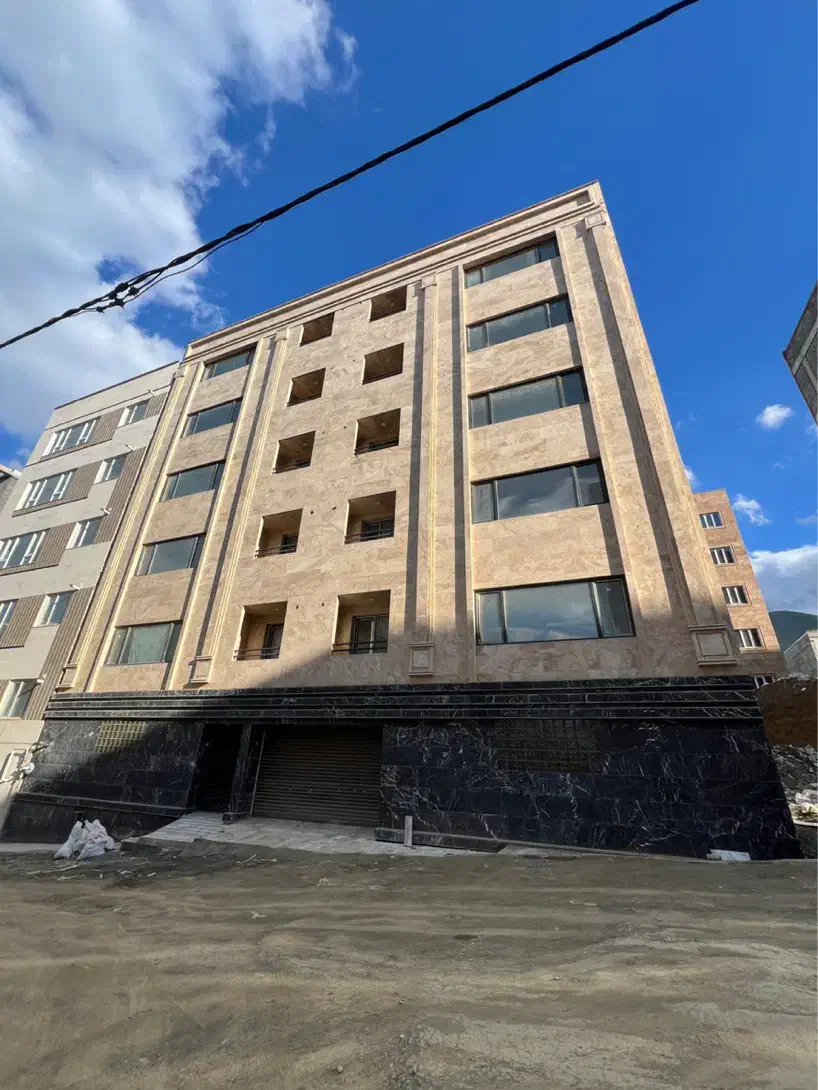 فروش آپارتمان ۱۴۰ متری جنوبی در شهرک وحدت