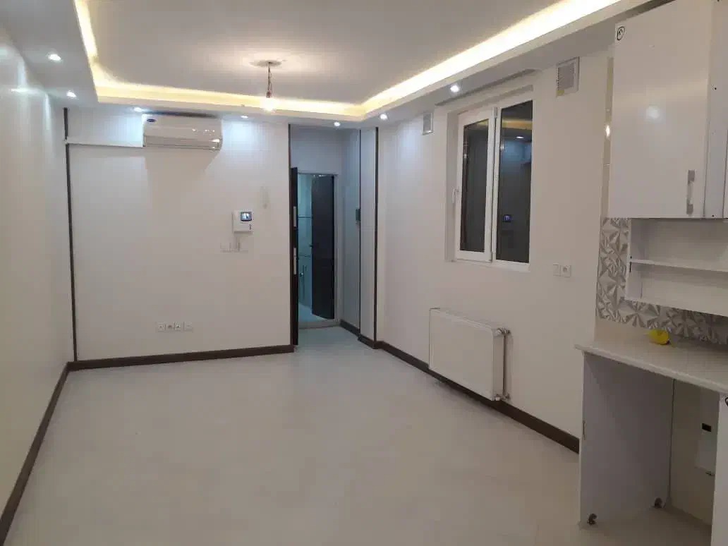 آپارتمان ۴۳ متری خیابان پیروزی