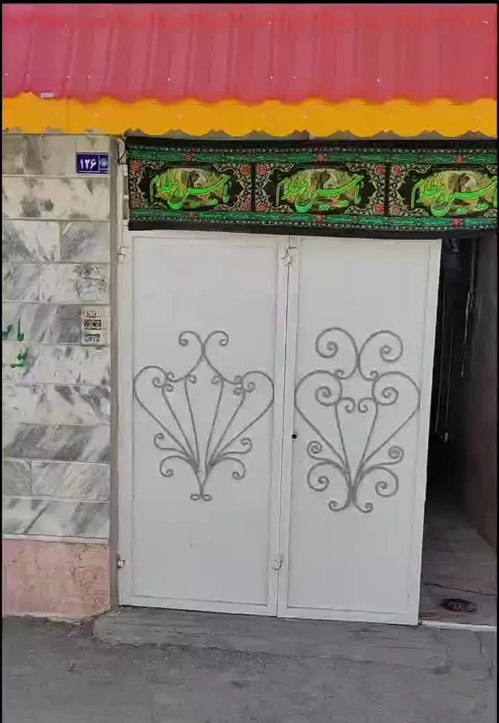 ویلایی دوطبقه و نیم_ماشین رو_بدون خرج