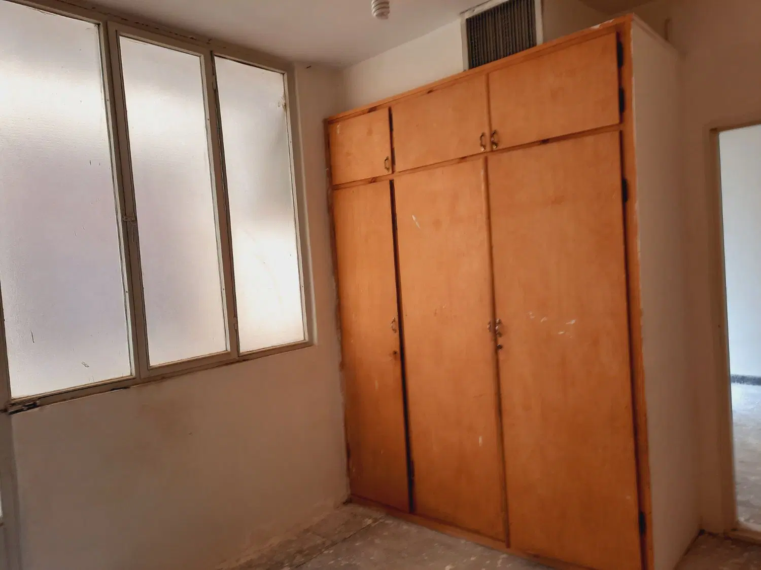 خانهٔ مسکونی سه راه مدرسه