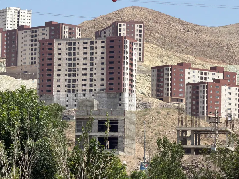 بین فاز پنج و نه دو خواب