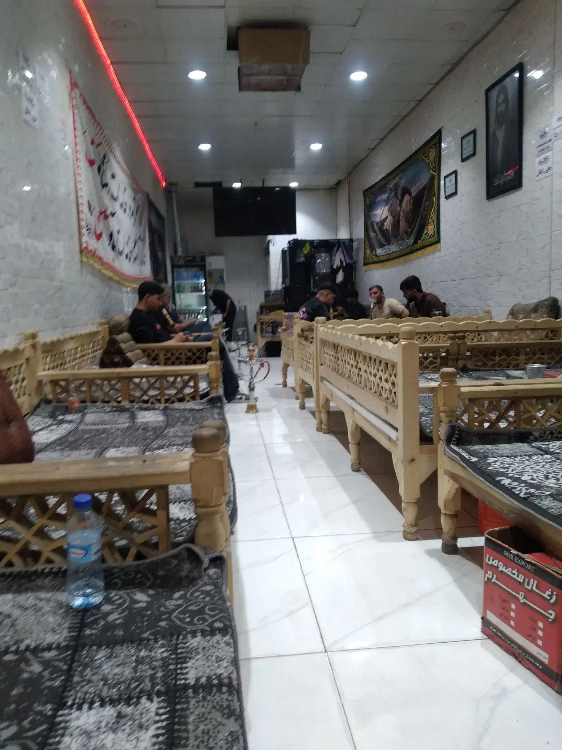 قهوه خانه با جواز ۶۸ متری