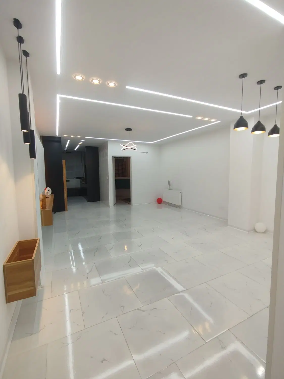 واحد آپارتمان ۹۵ متری فول امکانات