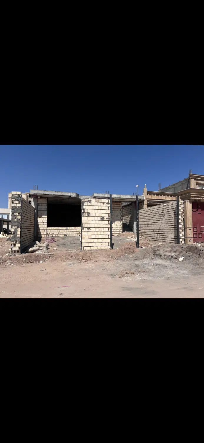 منزل مسکونی نیمه ساز