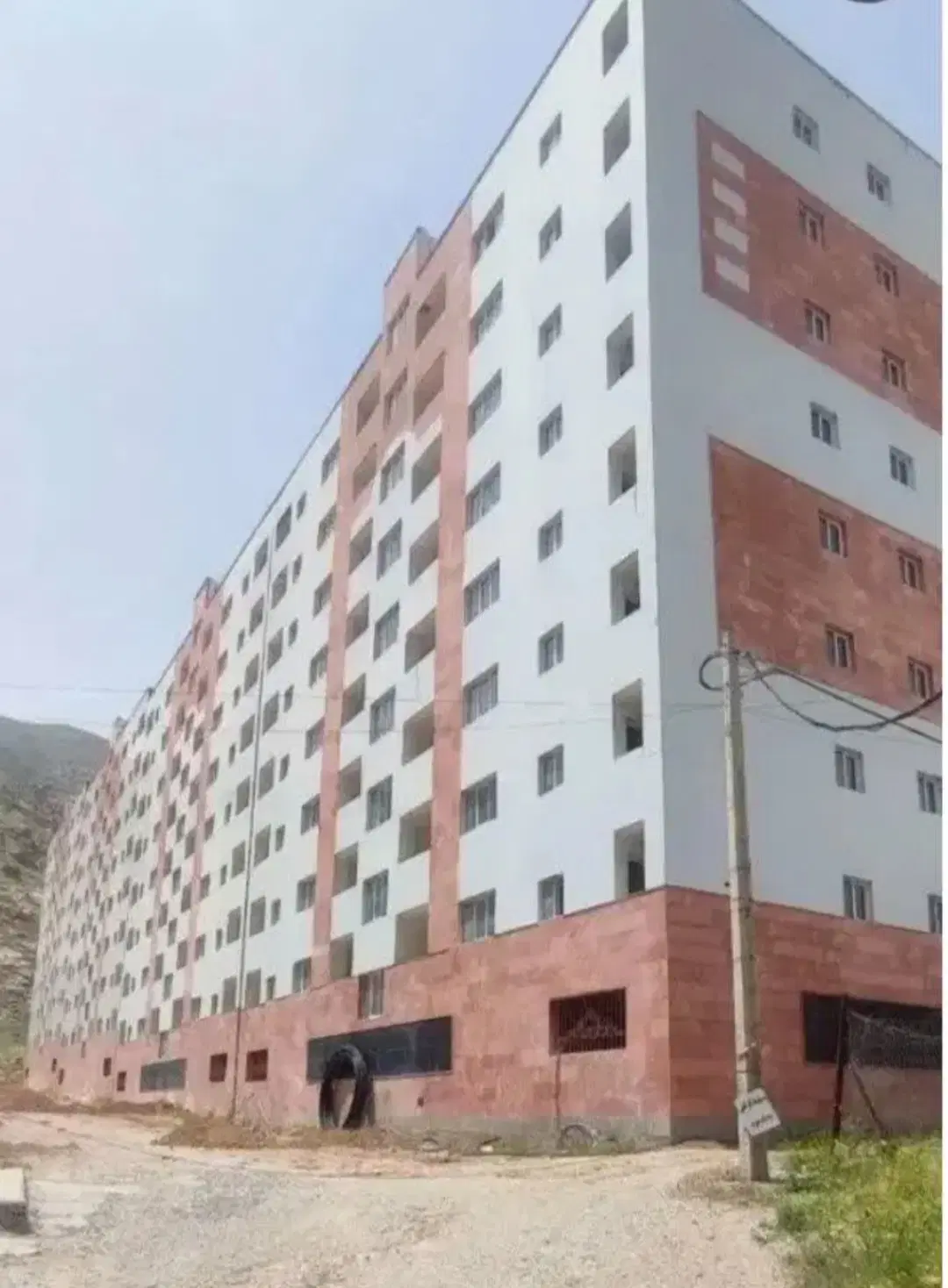 آپارتمان۱۲۰۰واحدی