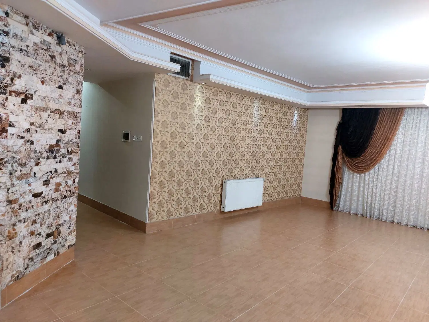 آپارتمان سه خوابه ۱۴۷ متر سند تک برگ