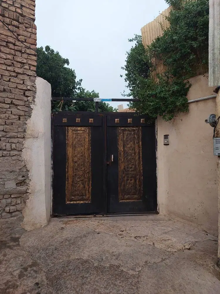 خونه قدیمی دربست