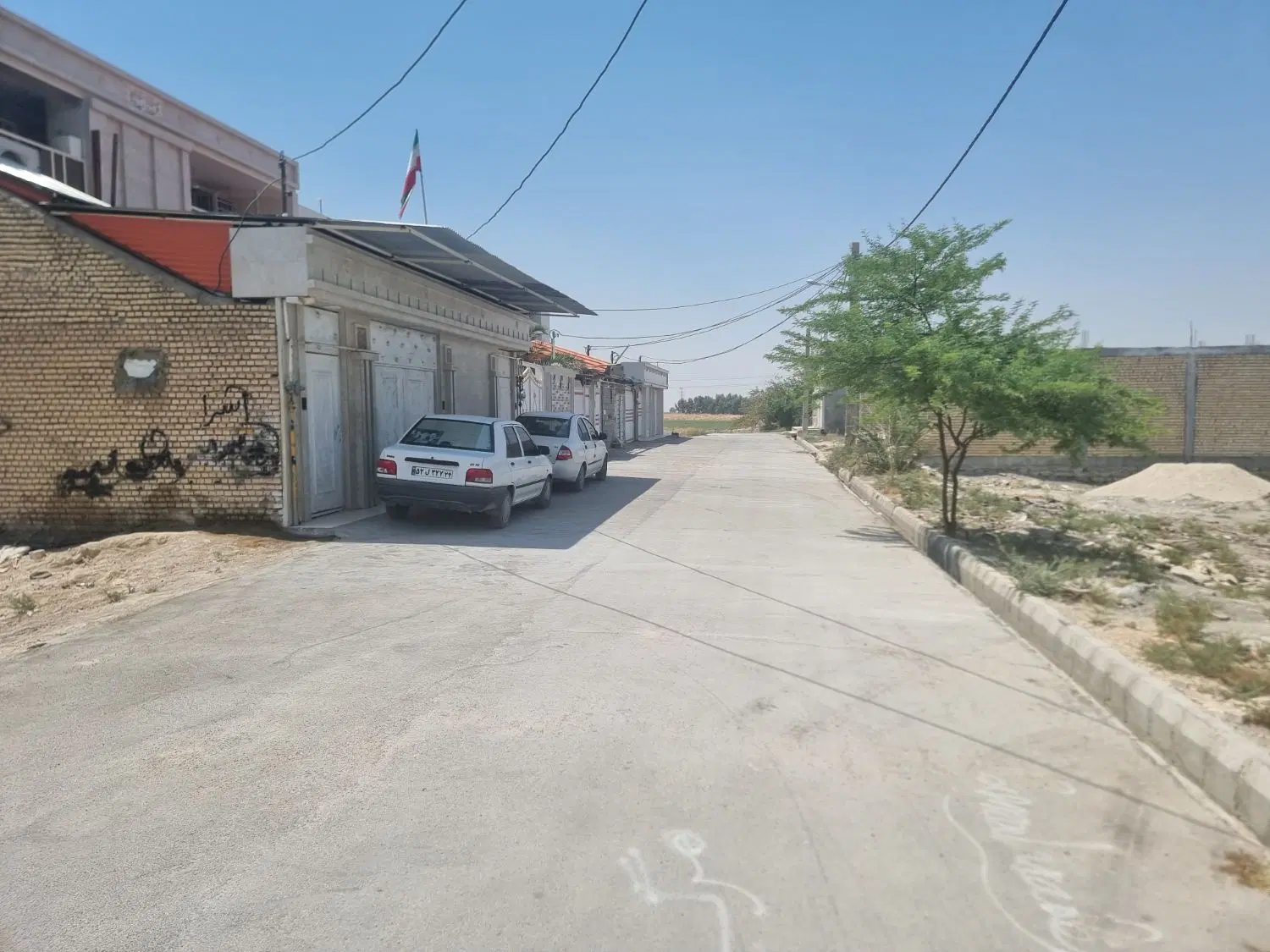 فروش ملک نمیه کاره 100 متری با املاک یکتا