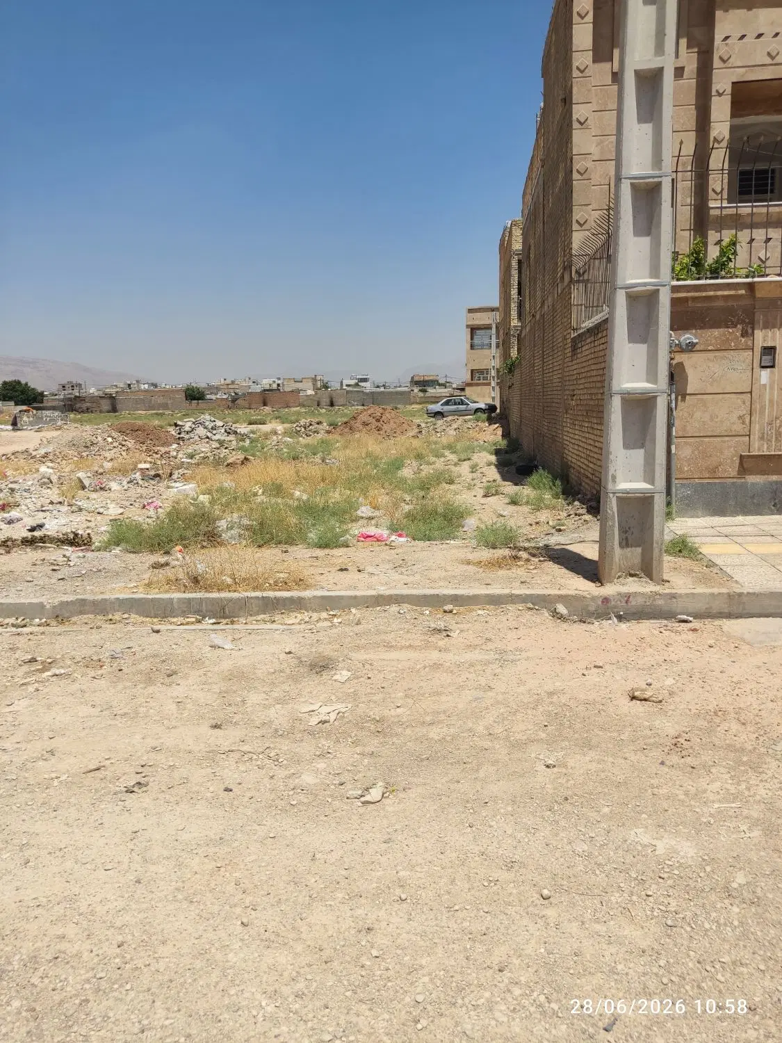 زمین ام ۳ متراژ۲۰۱ متر