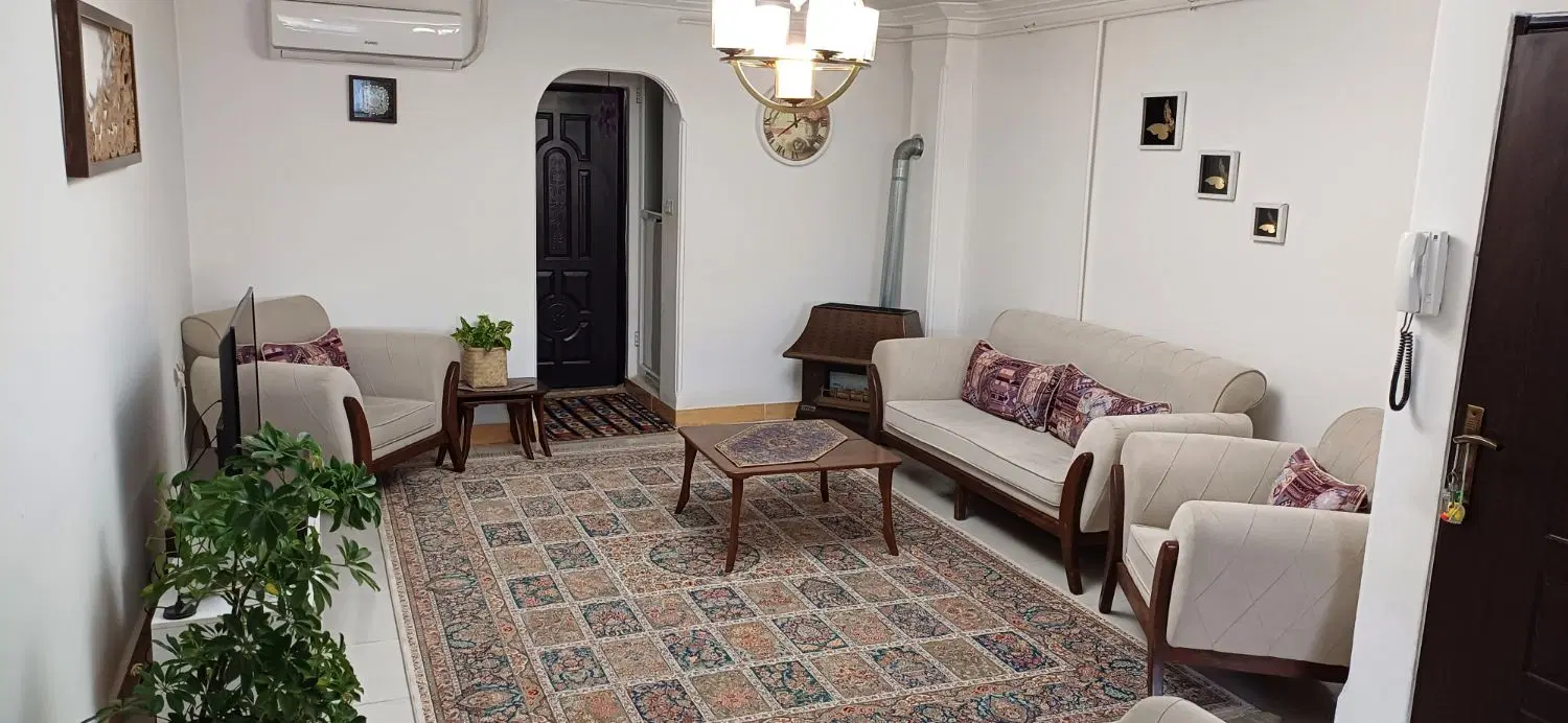 فروش یک واحد مسکونی