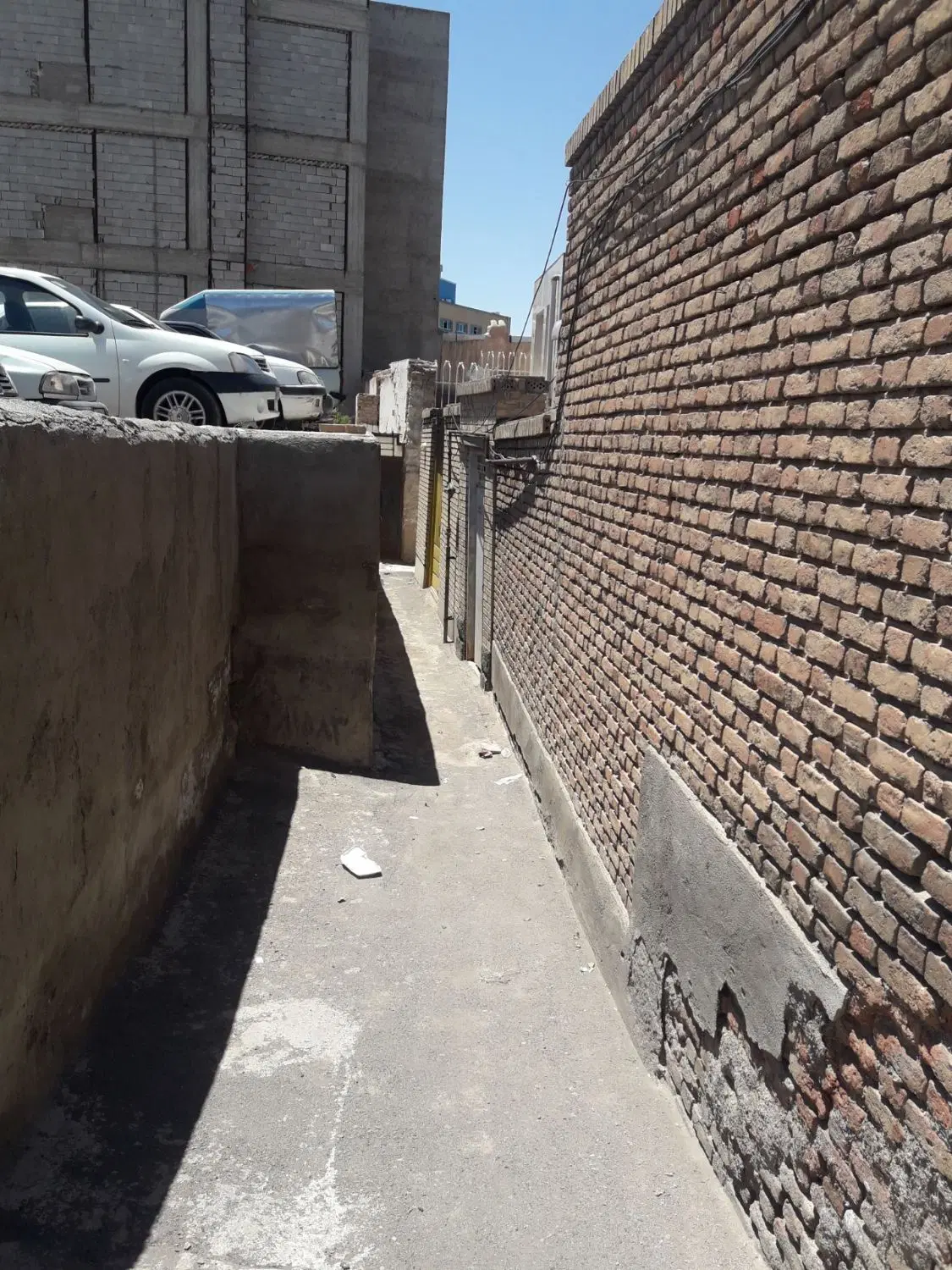 فروش ویژه 245 متر ملک کلنگی در راسته کوچه ، بازار