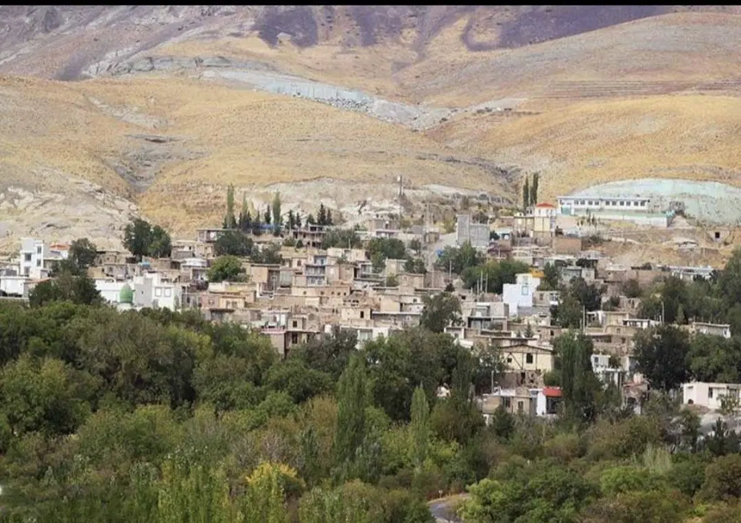 خانه در روستای سرسبز و توریستی