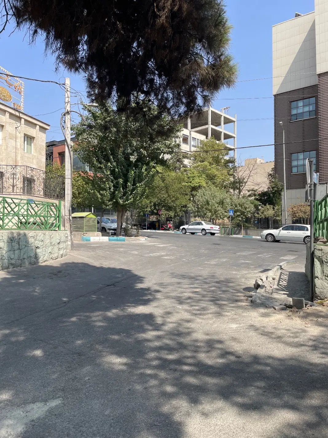 ۱۱۲ متر مسکونی پاسداران