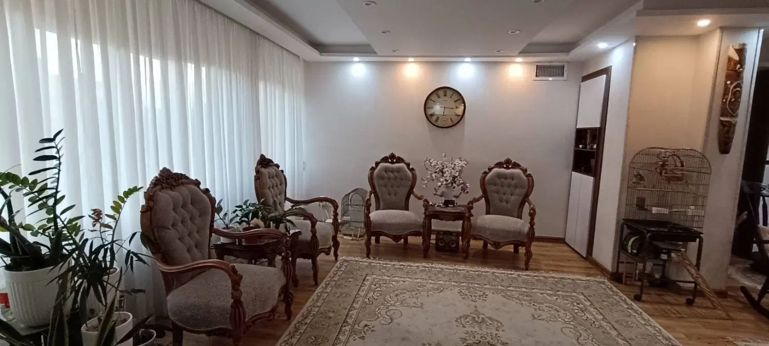 فروش آپارتمان ۱۱۷ متری غرق نور