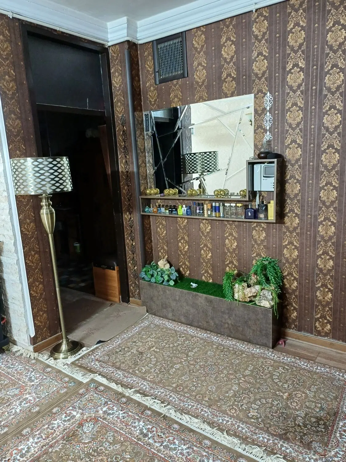 خانه مستقل دوطبقه ،حیاط شمالی و جنوبی و مهندسی ساز