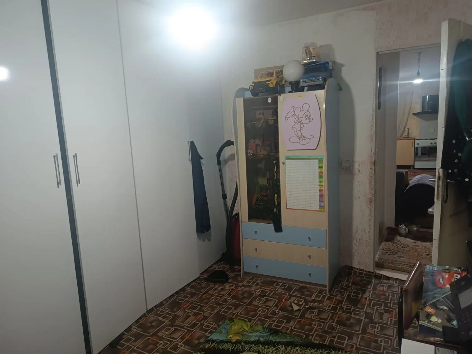 آبشناسان واحد 2خواب82متری با پارکینگمسقف سند دار