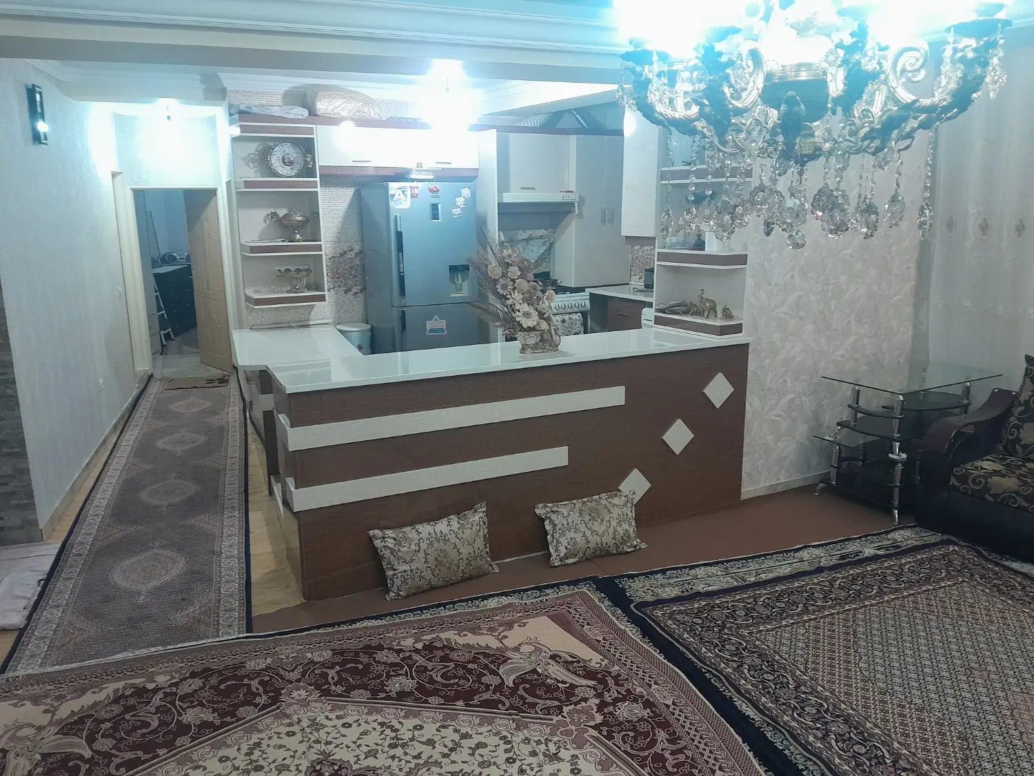 واحد ۱۰۰ متر بر خیابان سند شش دانگ
