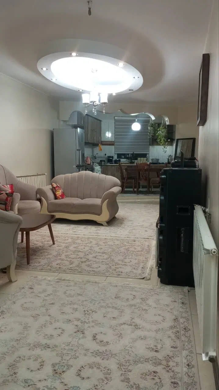 واحد ۸۵ متری دارای پارکینگ اختصاصی