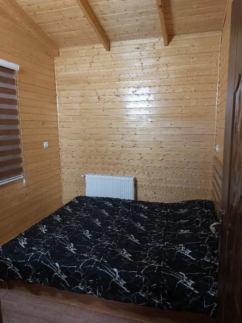 کلبه چوبی جنگلی