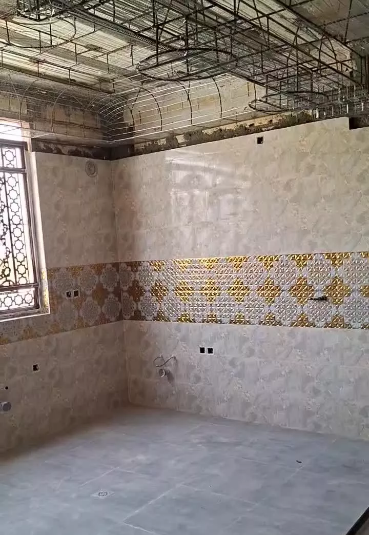 منزل ویلایی 3 طبقه کامل بفروش می‌رسد