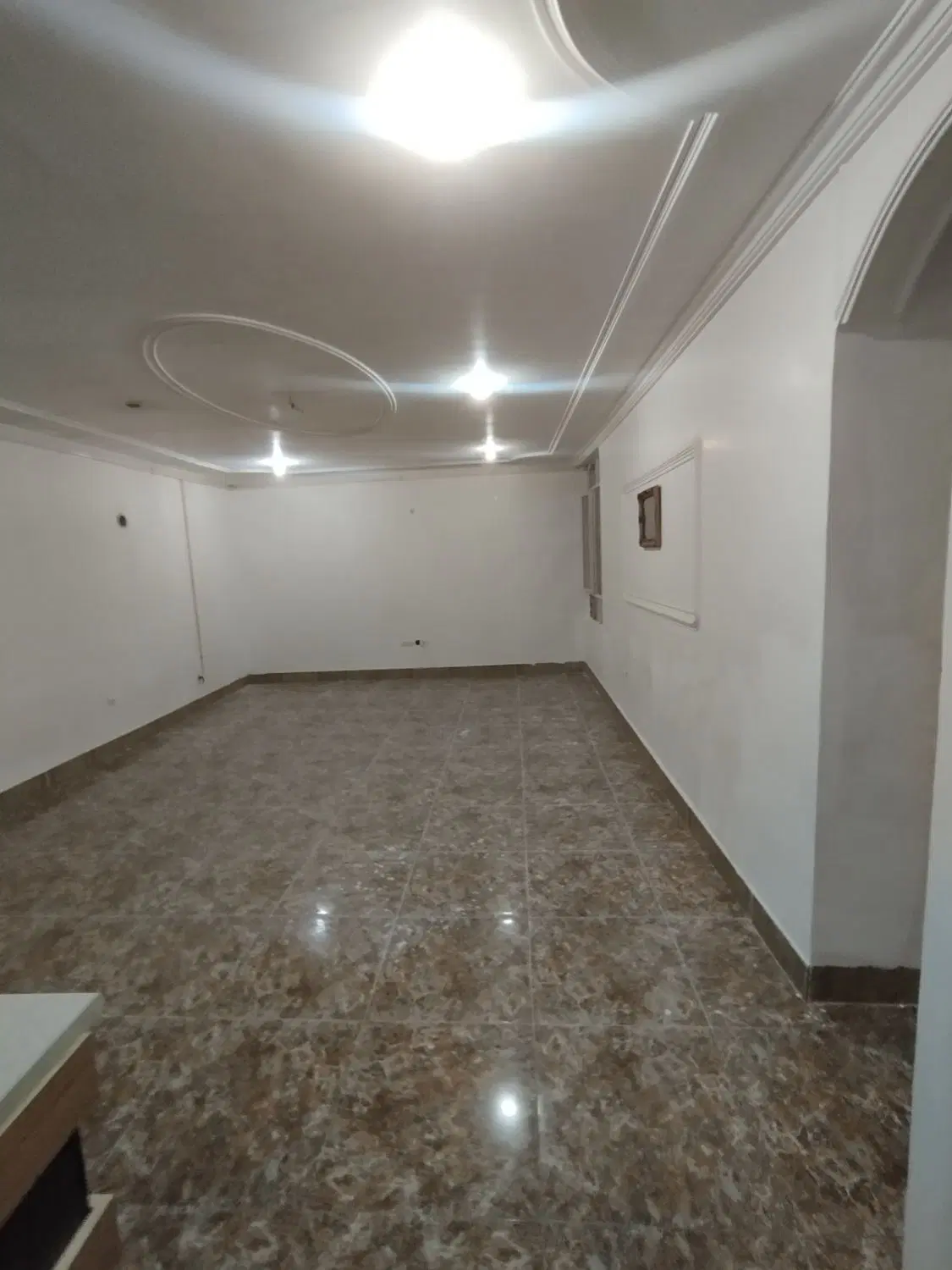 ۱۰۰ متر _ محدوده ازادگان _ ۲ خواب