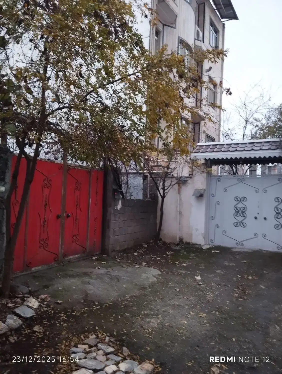 خانه ویلایی حیاط دار