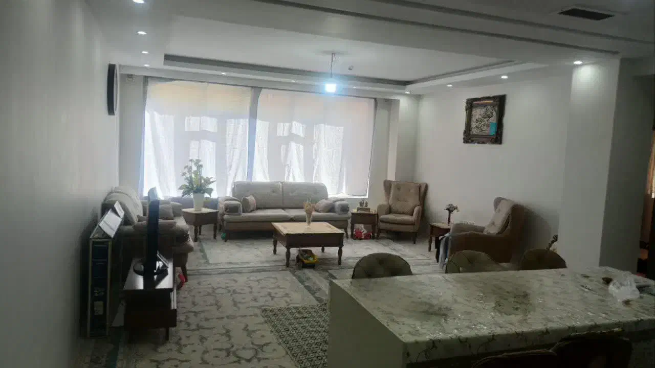 اپارتمان افلاک 105