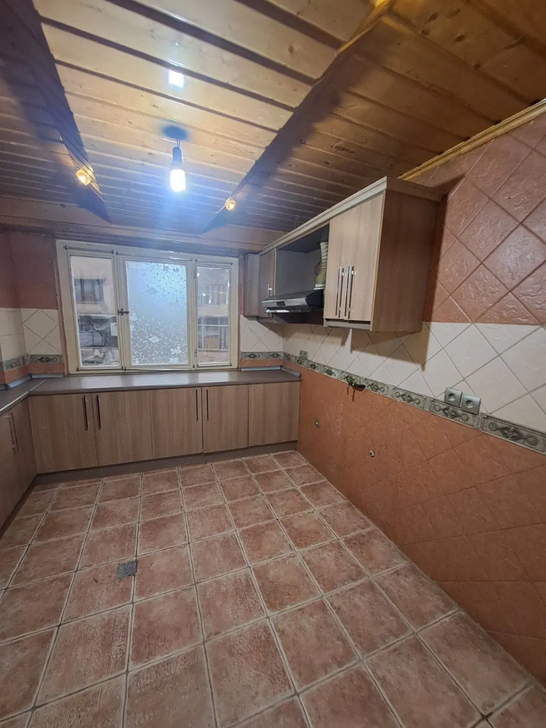 *دو خواب*خ اردیبهشت*مسکن بیت*
