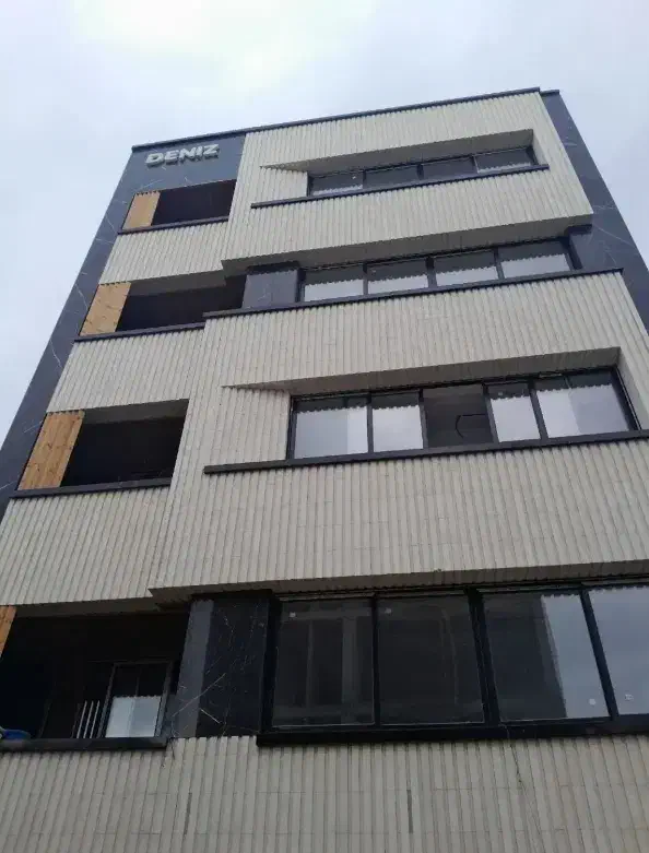 همخونه خانم