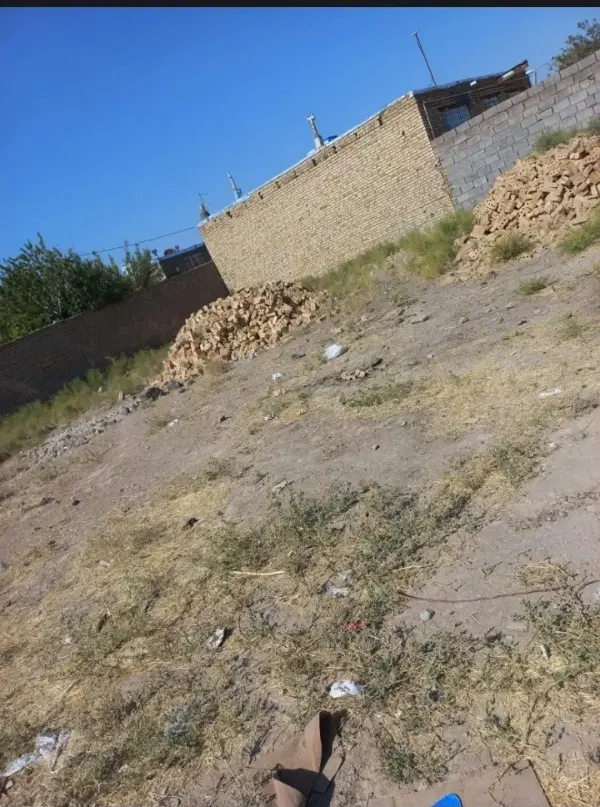 زمین فروشی