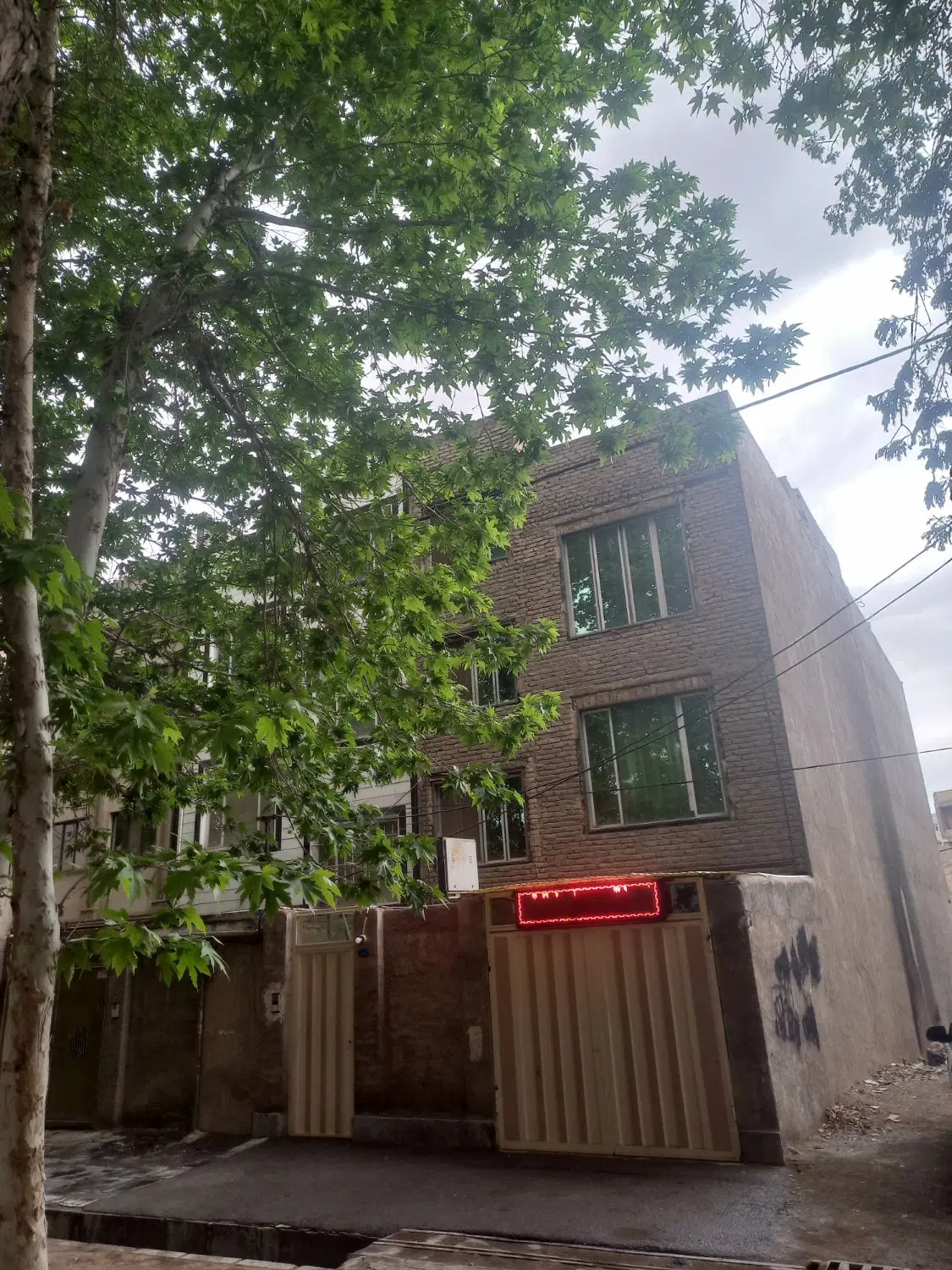 خونه ویلایی سه طبقه