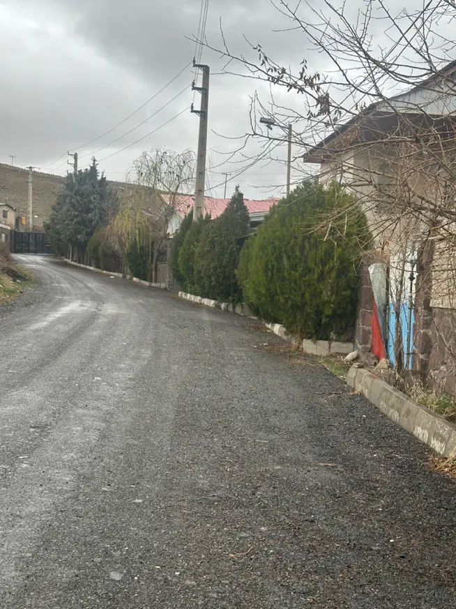 زمین ۱۰۰۰ متری داخل شهرک ویلایی نشین گیلاوند