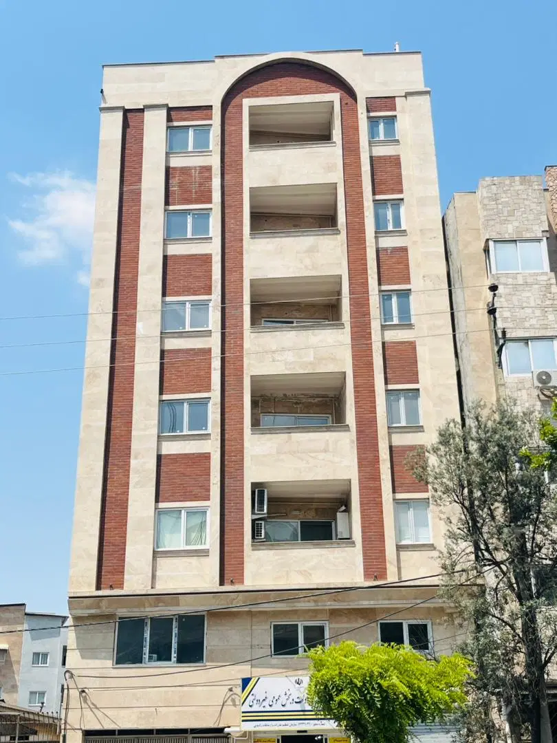 نوساز ۱۲۰ متری با پذیرایی بزرگ، جنوبی و بدون مشرف