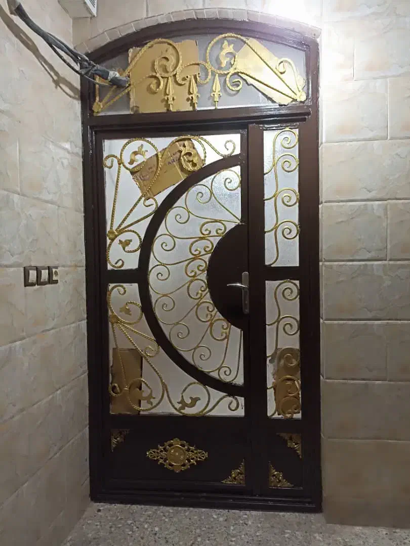 مغازه تجاری