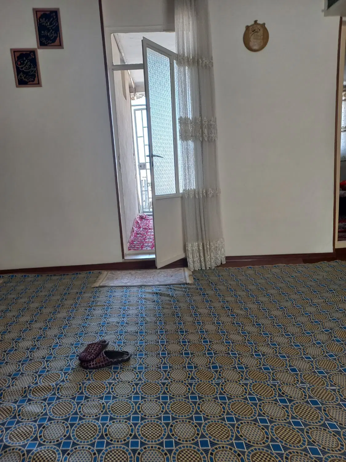 اجاره ۶۰ متری