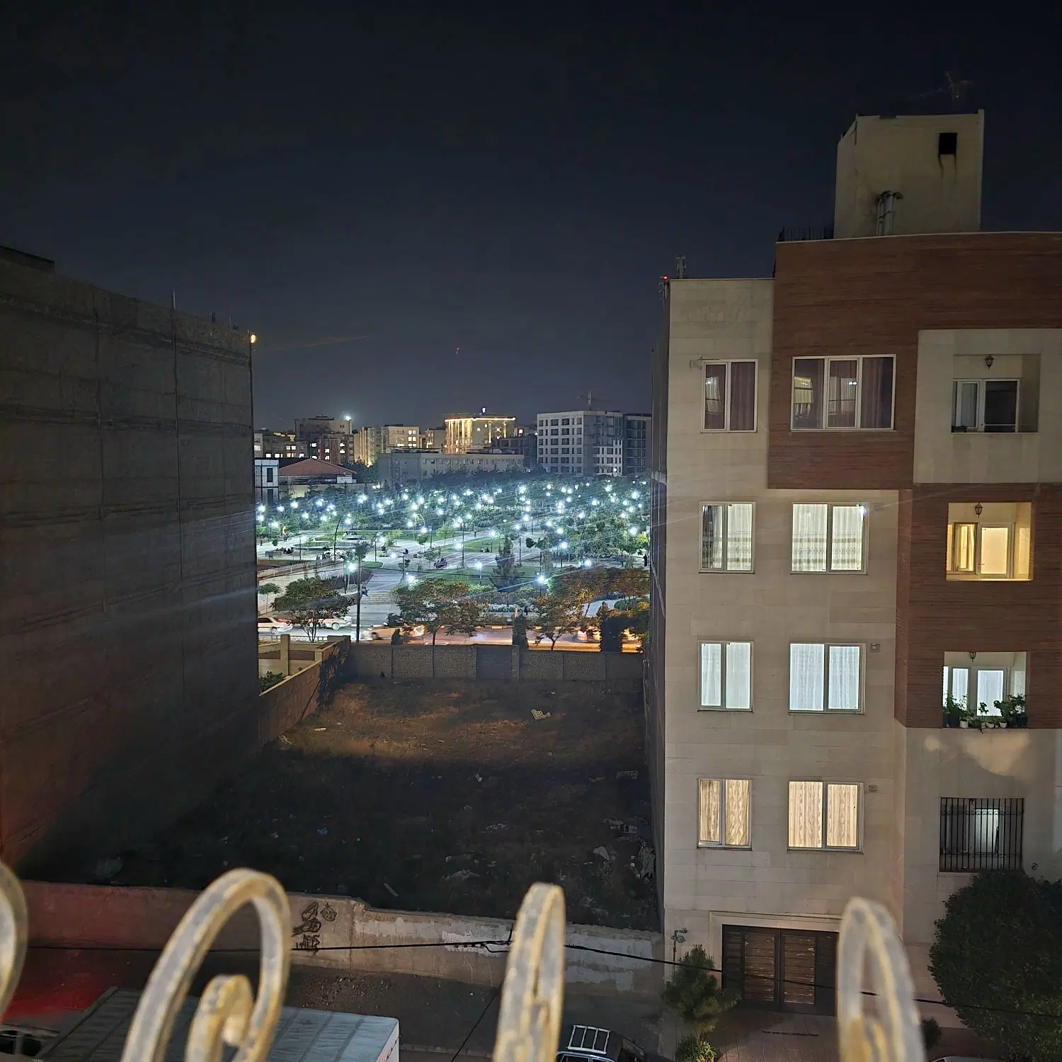 آپارتمان ۱۲۵ متری رحمانیه ۱۹