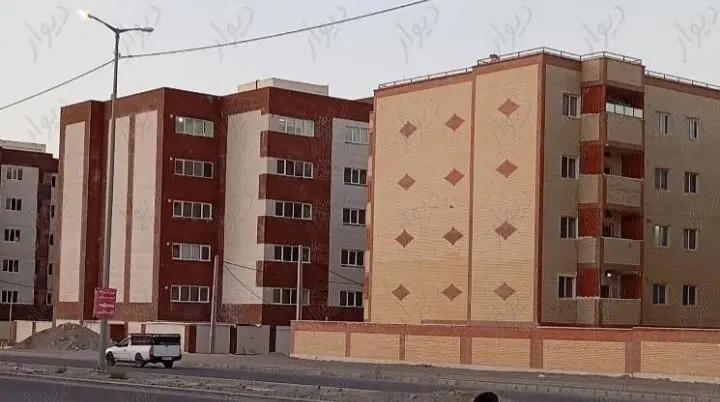 زمین دادگستری سیادک شمالی