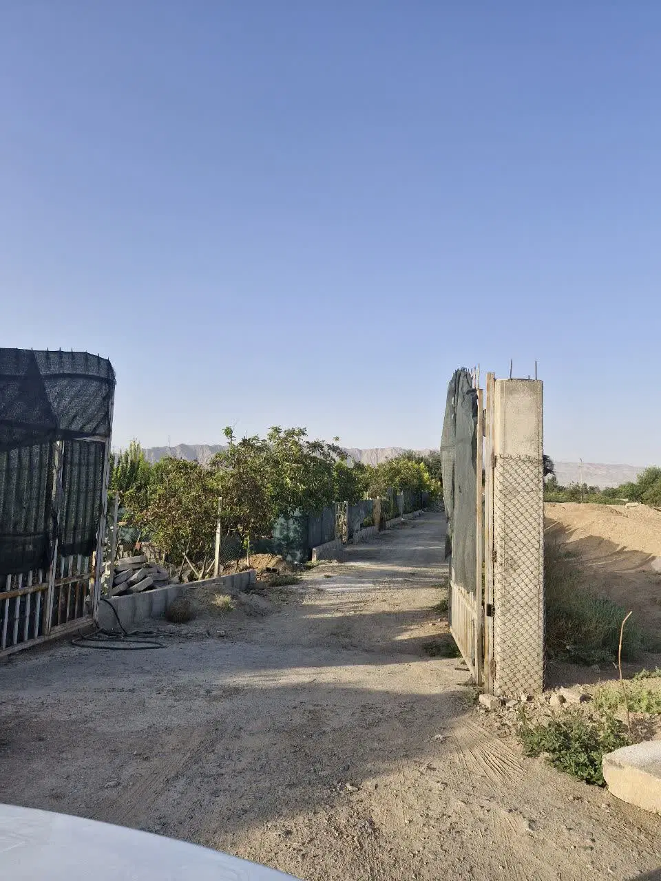 باغ باغچه ۷۵۰ متری گلحصار