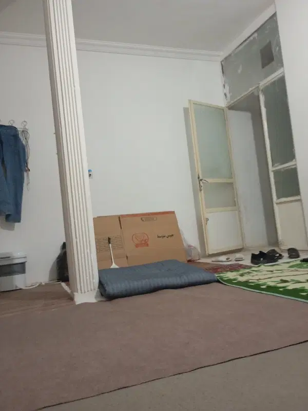 همخونه بدون حاشیه