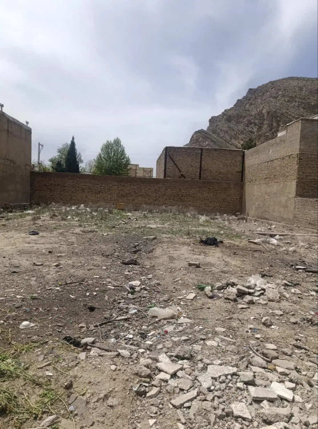 زمین مسکونی 300 متر