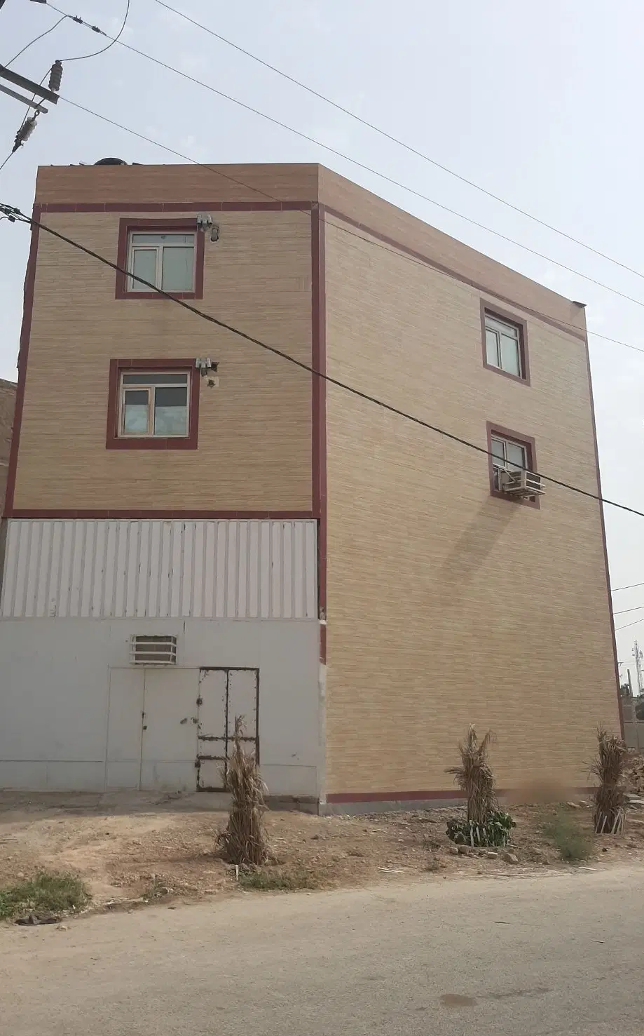 2واحدهمراه 4 مغازه