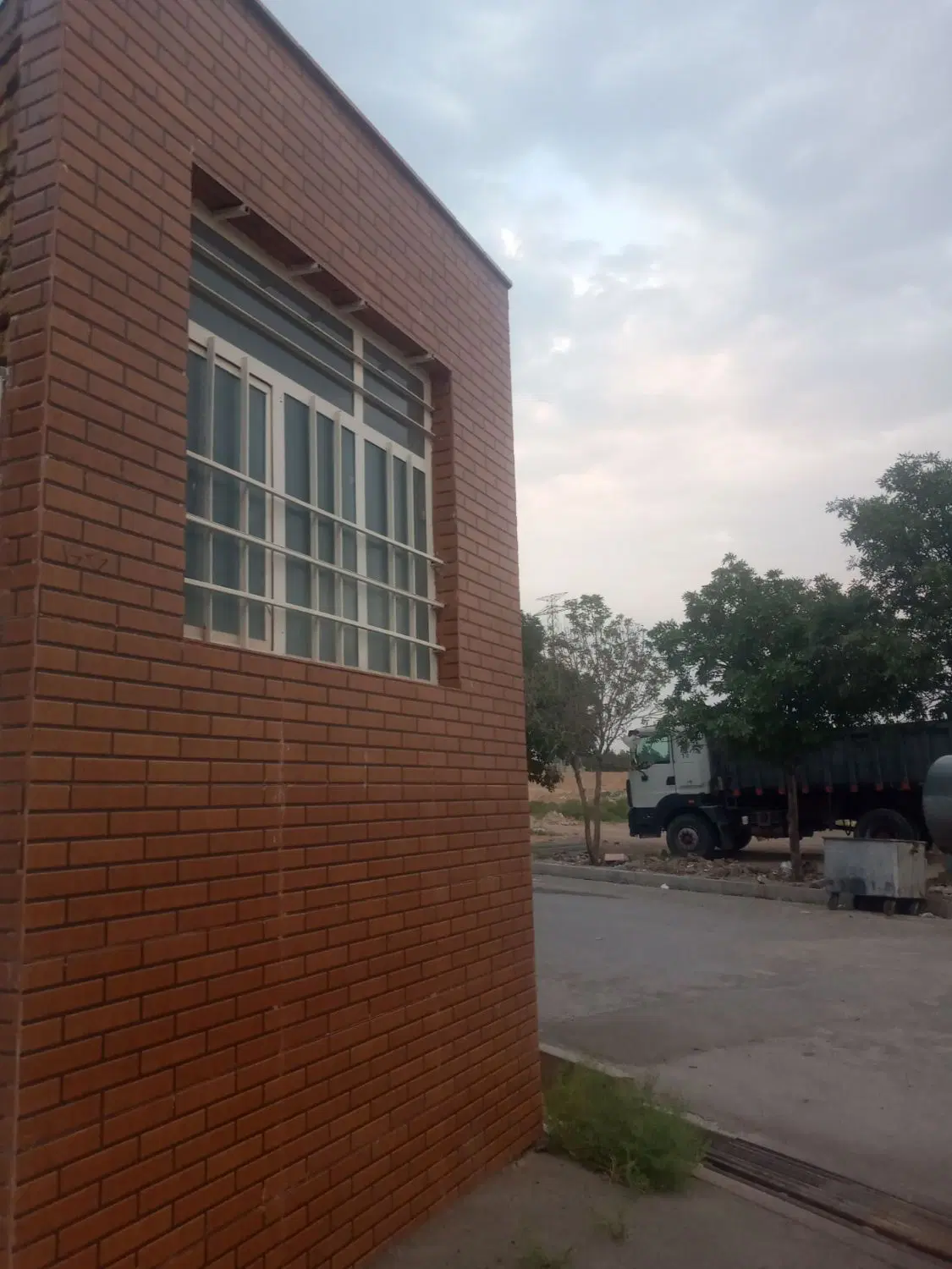 مغازه کورانه