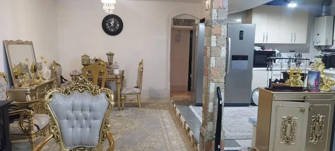یک خونه زیر زمینی برای فروش